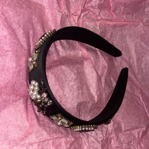 Artesanal Accessories - Chic Black Embellished Headband with Pearls